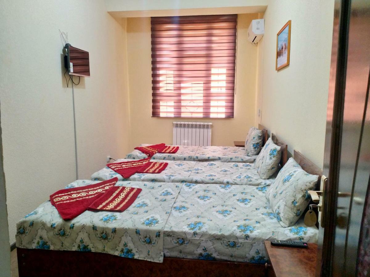 Hostel Mukarram Buchara Exteriör bild